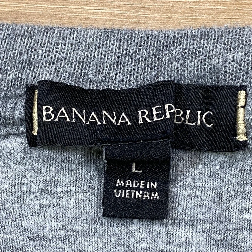Banana Republic Sweatshirt Mens L Minimalist Cotton Blend Raglan Grey Classic